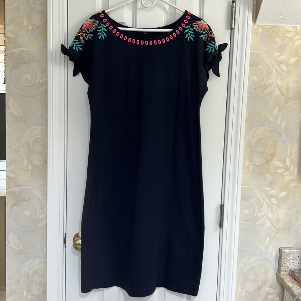 Talbots Navy blue cotton knit Dress with Floral Embroidery sz L